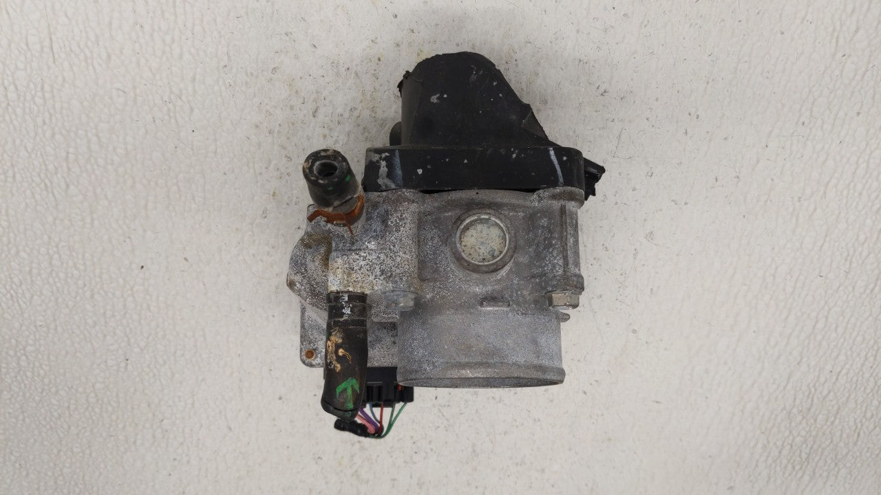 2011-2018 Toyota Corolla Throttle Body P/N:22030-0T080 Fits Fits 2011 2012 2013 2014 2015 2016 2017 2018 OEM Used Auto Parts