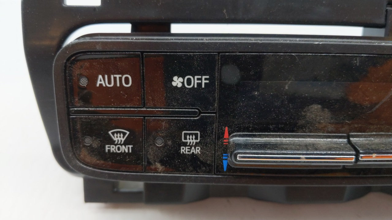 2017-2019 Toyota Corolla Climate Control Module Temperature AC/Heater Replacement P/N:55468-02060 Fits Fits 2017 2018 2019 O