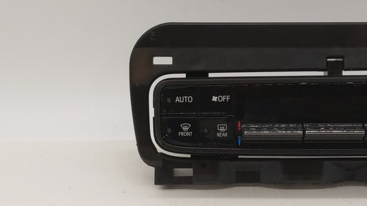2017-2019 Toyota Corolla Climate Control Module Temperature AC/Heater Replacement P/N:55468-02060 Fits Fits 2017 2018 2019 OEM Used Auto Parts