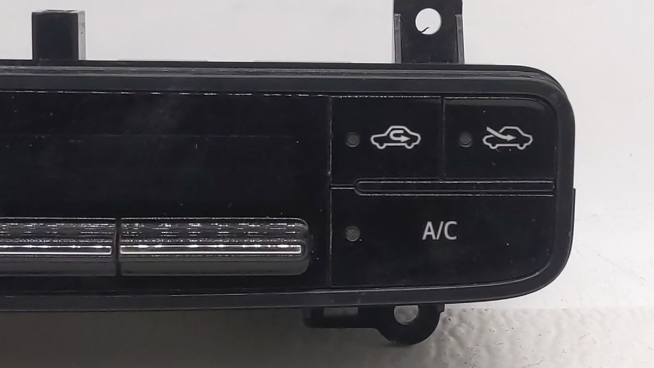 2017-2019 Toyota Corolla Climate Control Module Temperature AC/Heater Replacement P/N:55468-02060 Fits Fits 2017 2018 2019 O