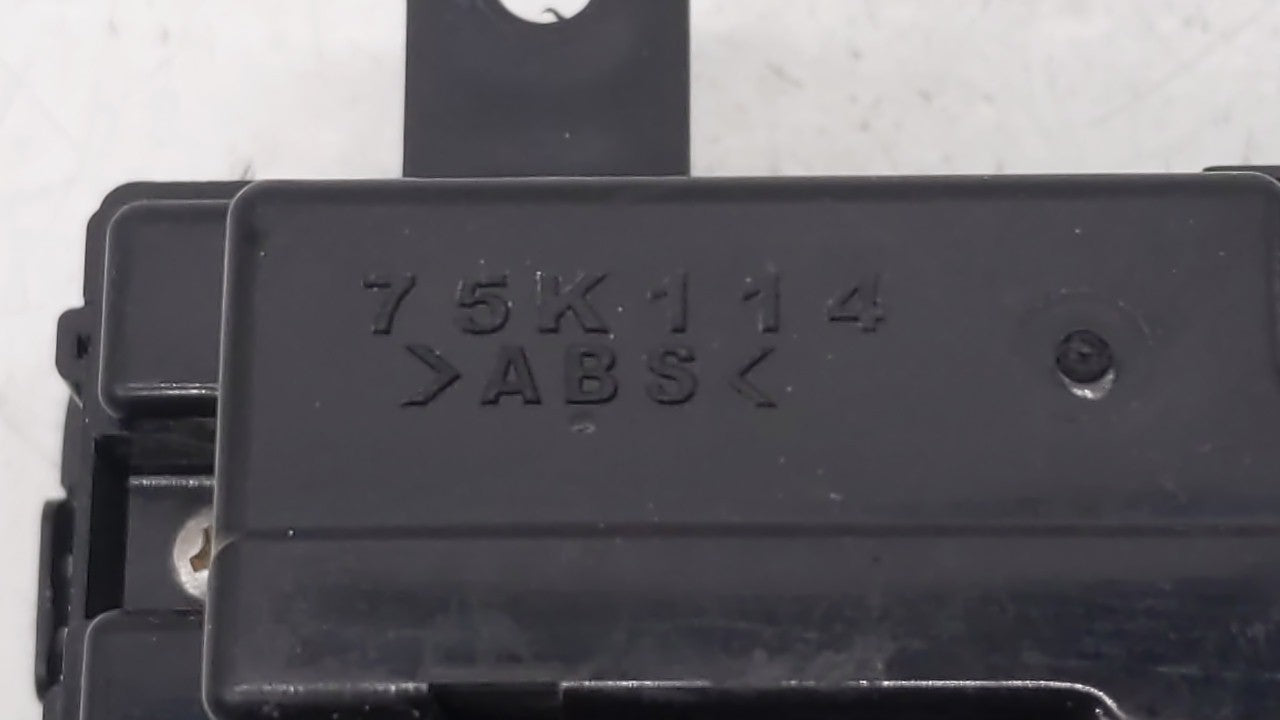 2017-2019 Toyota Corolla Climate Control Module Temperature AC/Heater Replacement P/N:55468-02060 Fits Fits 2017 2018 2019 O
