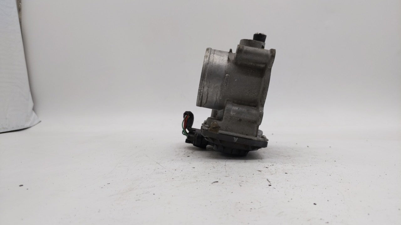 2011-2018 Toyota Corolla Throttle Body P/N:22030-0T080 Fits Fits 2011 2012 2013 2014 2015 2016 2017 2018 OEM Used Auto Parts