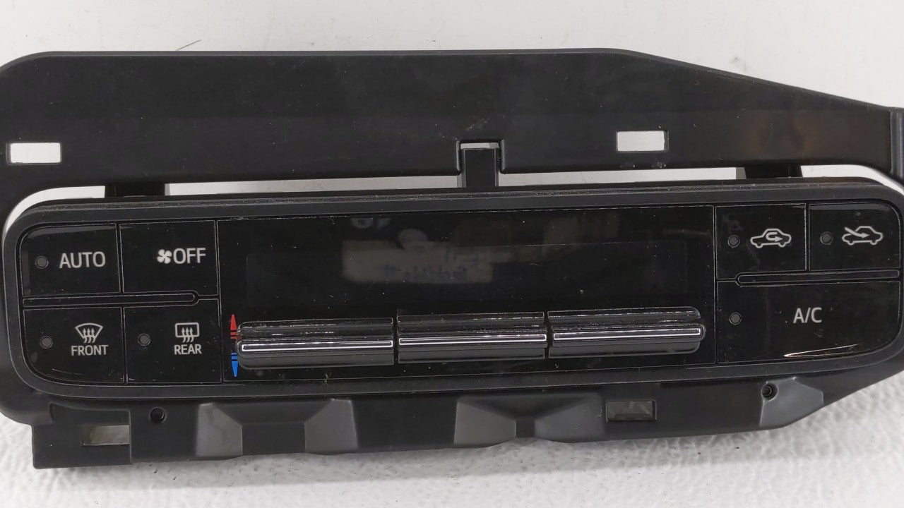 2017-2019 Toyota Corolla Climate Control Module Temperature AC/Heater Replacement P/N:55900-02A30 55468-02060 Fits OEM Used 