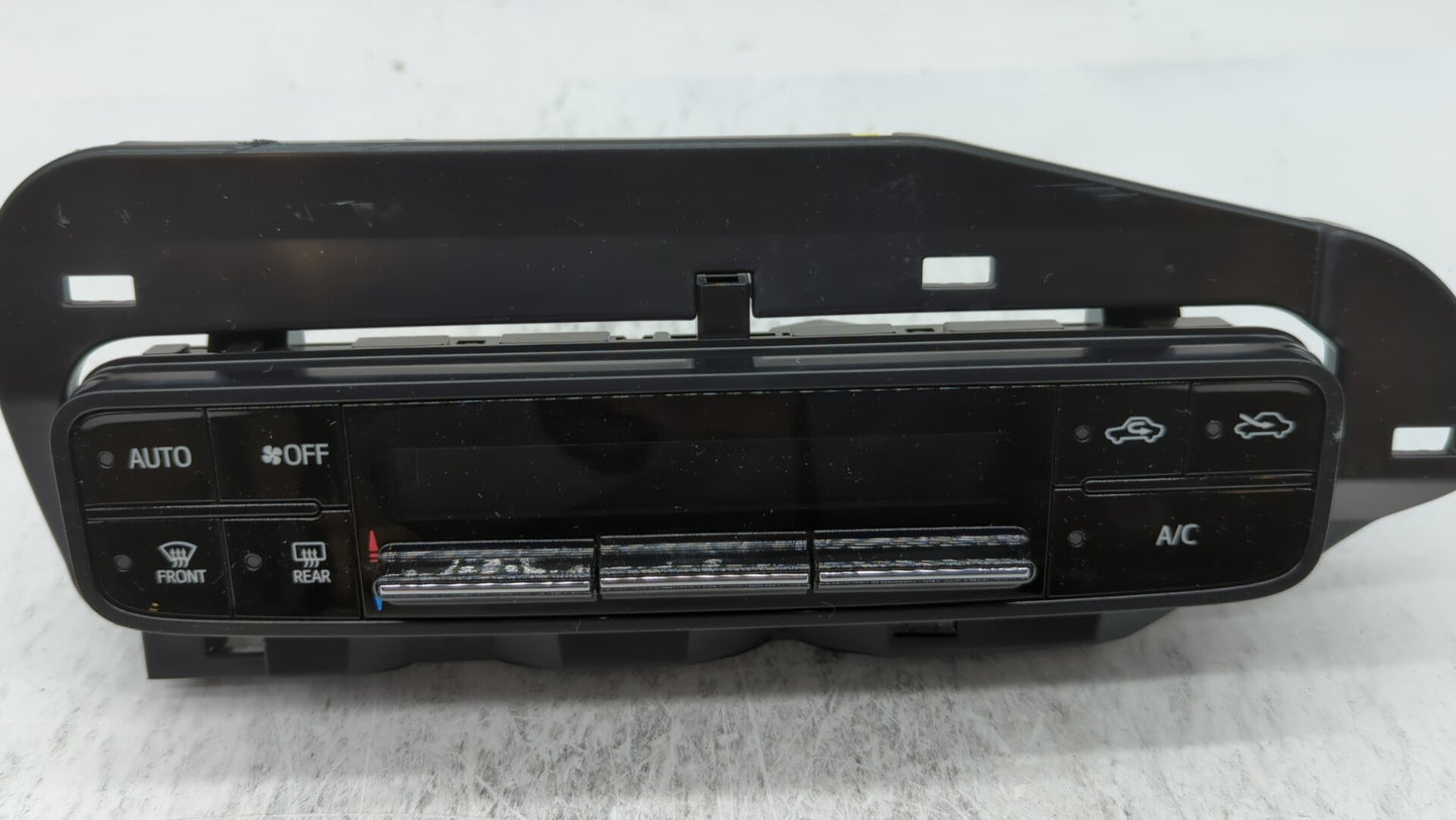 2017-2019 Toyota Corolla Climate Control Module Temperature AC/Heater Replacement P/N:55900-02A30 55468-02060 Fits OEM Used 