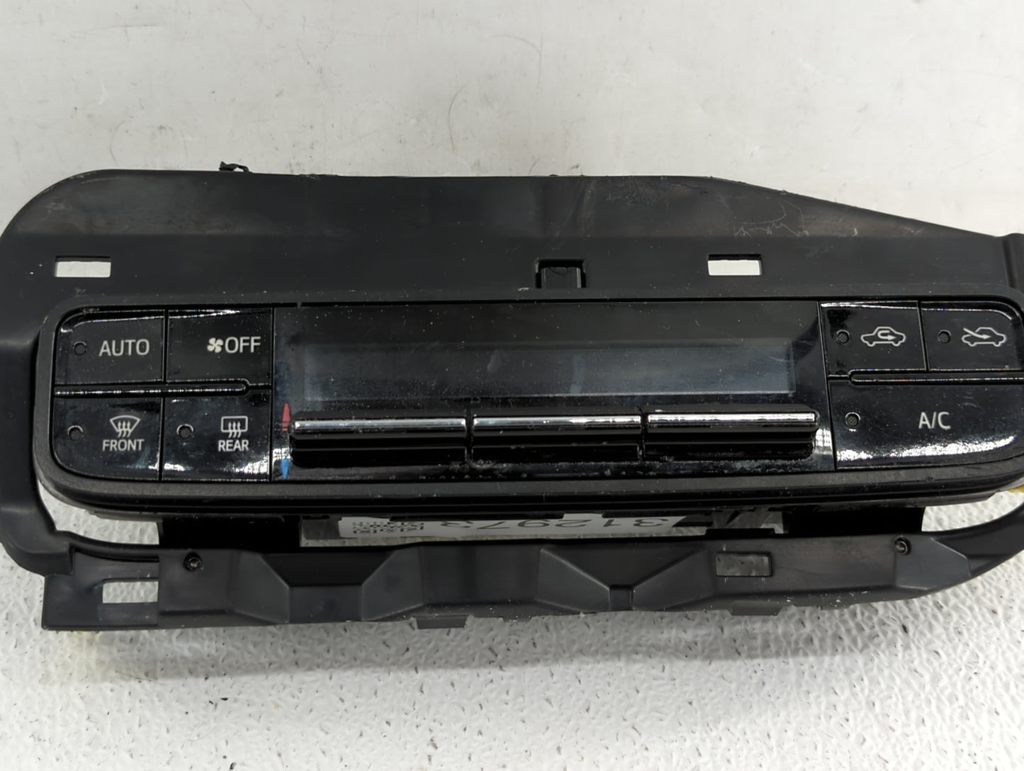 2017-2019 Toyota Corolla Climate Control Module Temperature AC/Heater Replacement P/N:55900-02A30 55468-02060 Fits OEM Used 