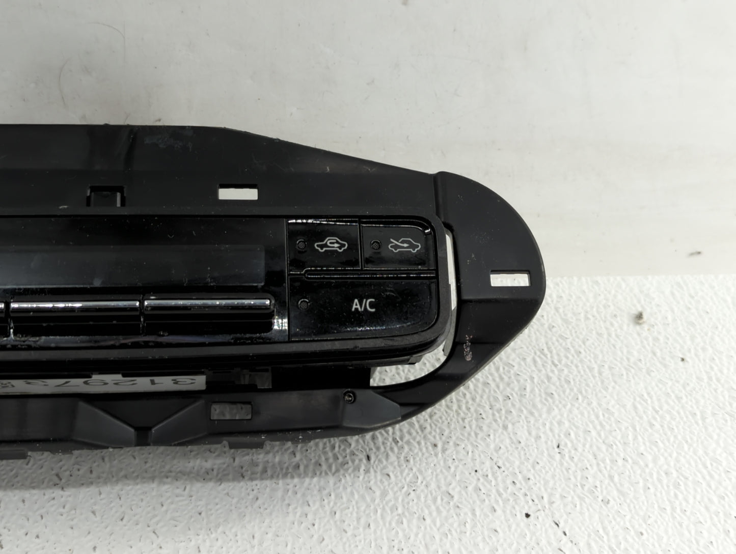 2017-2019 Toyota Corolla Climate Control Module Temperature AC/Heater Replacement P/N:55900-02A30 55468-02060 Fits OEM Used 