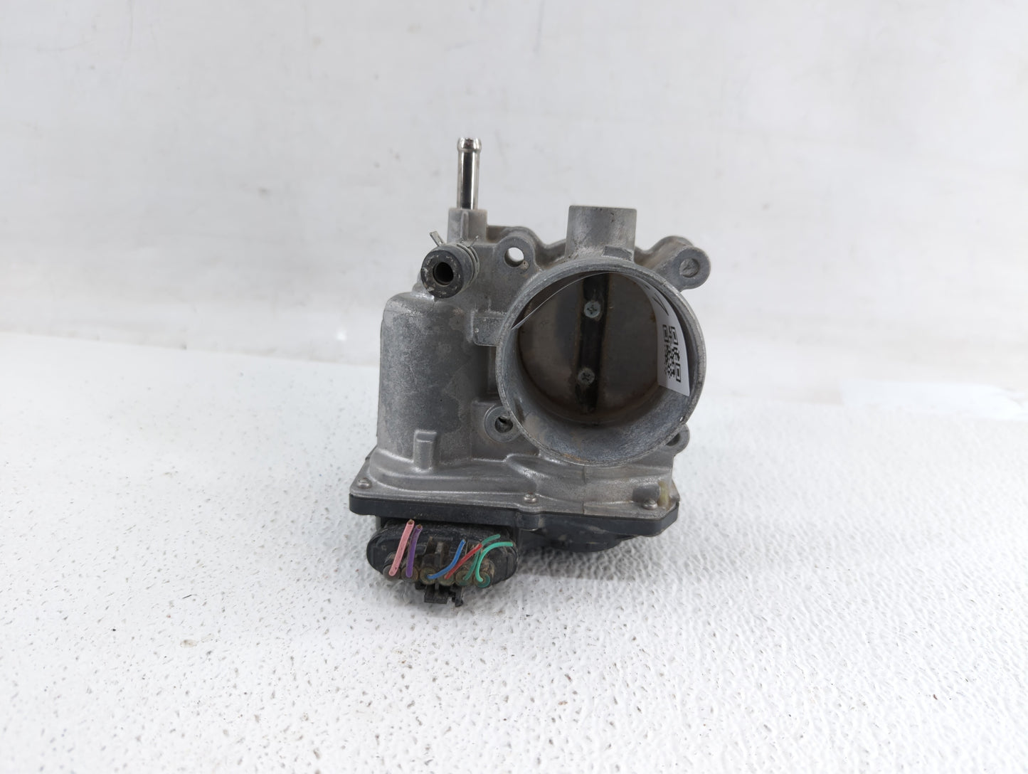 2011-2018 Toyota Corolla Throttle Body P/N:22030-0T080 Fits Fits 2011 2012 2013 2014 2015 2016 2017 2018 OEM Used Auto Parts