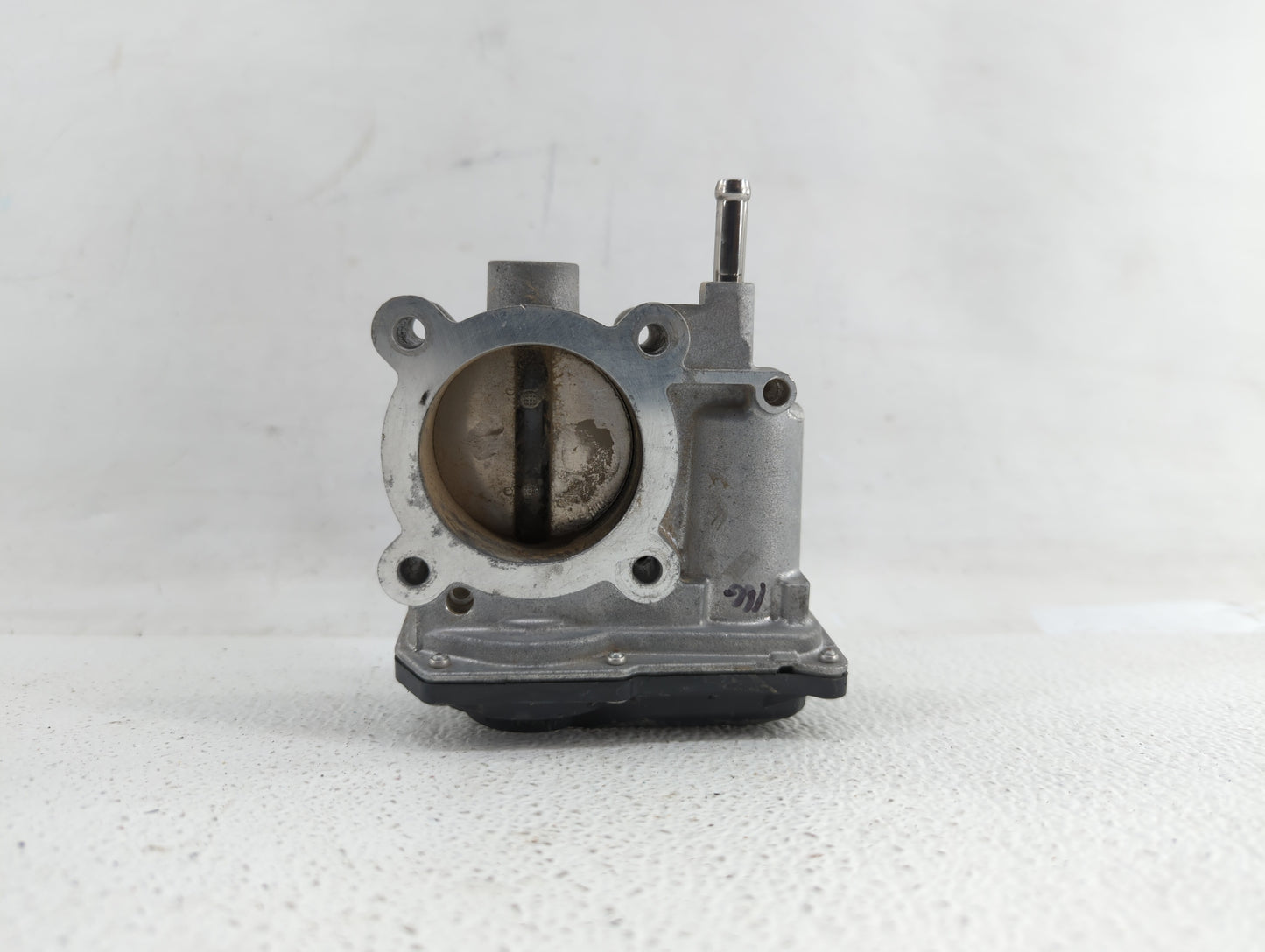 2011-2018 Toyota Corolla Throttle Body P/N:22030-0T080 Fits Fits 2011 2012 2013 2014 2015 2016 2017 2018 OEM Used Auto Parts