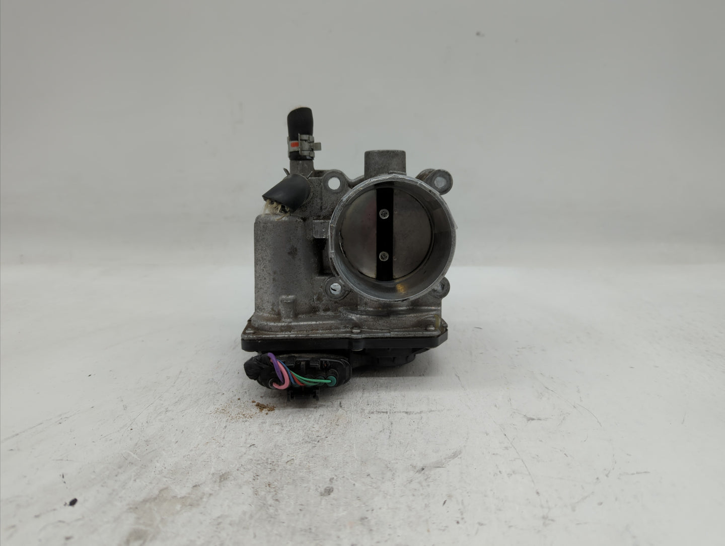 2011-2019 Toyota Corolla Throttle Body P/N:22030-0T080 Fits Fits 2011 2012 2013 2014 2015 2016 2017 2018 2019 OEM Used Auto 