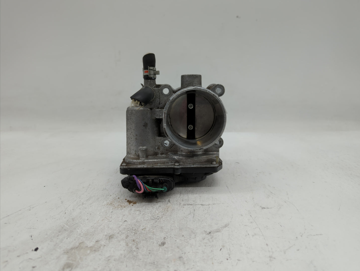2011-2019 Toyota Corolla Throttle Body P/N:22030-0T080 Fits Fits 2011 2012 2013 2014 2015 2016 2017 2018 2019 OEM Used Auto 