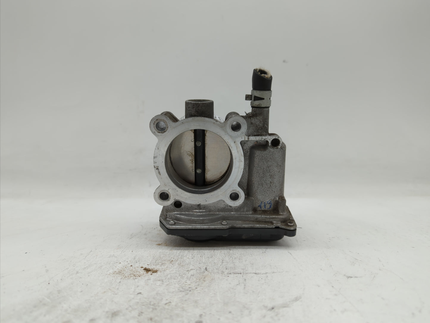 2011-2019 Toyota Corolla Throttle Body P/N:22030-0T080 Fits Fits 2011 2012 2013 2014 2015 2016 2017 2018 2019 OEM Used Auto 