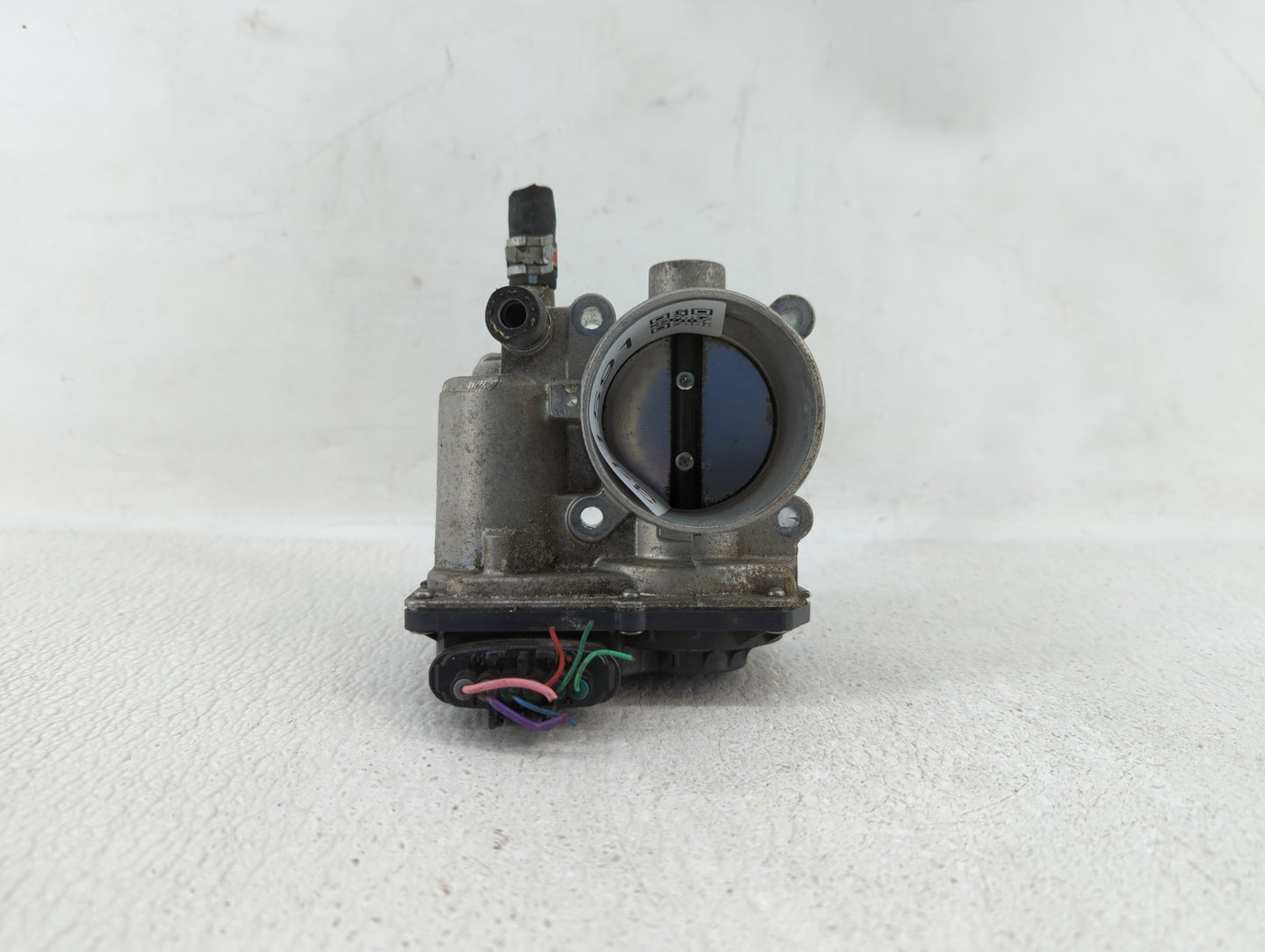 2011-2018 Toyota Corolla Throttle Body P/N:22030-0T080 Fits Fits 2011 2012 2013 2014 2015 2016 2017 2018 OEM Used Auto Parts