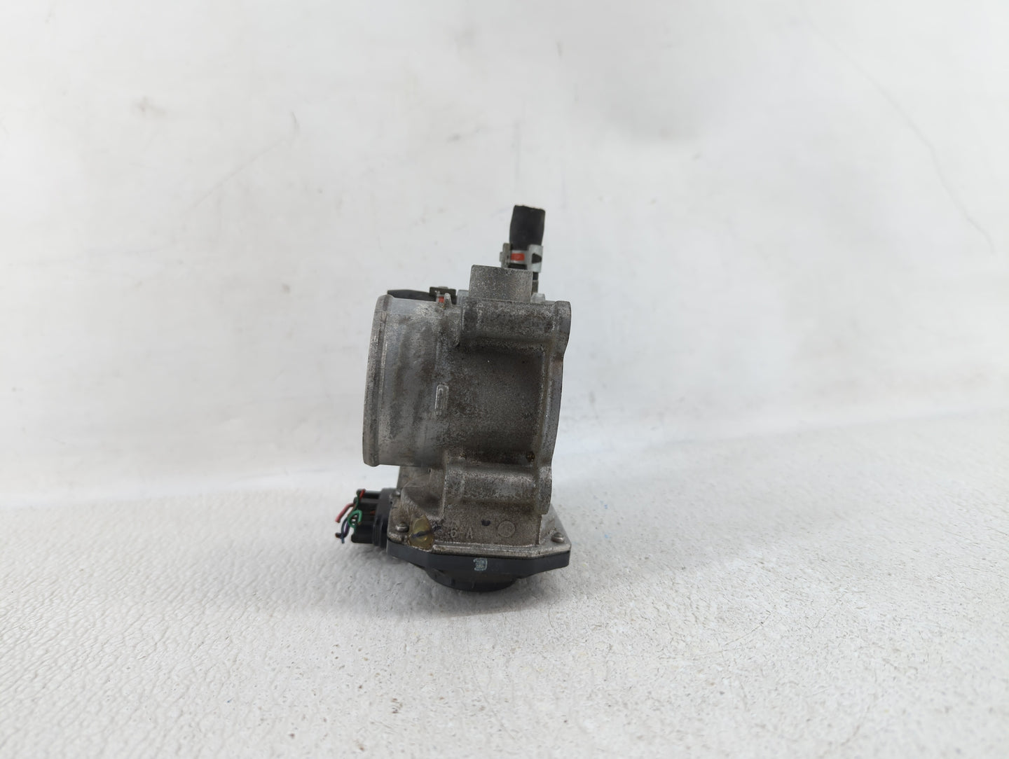 2011-2018 Toyota Corolla Throttle Body P/N:22030-0T080 Fits Fits 2011 2012 2013 2014 2015 2016 2017 2018 OEM Used Auto Parts