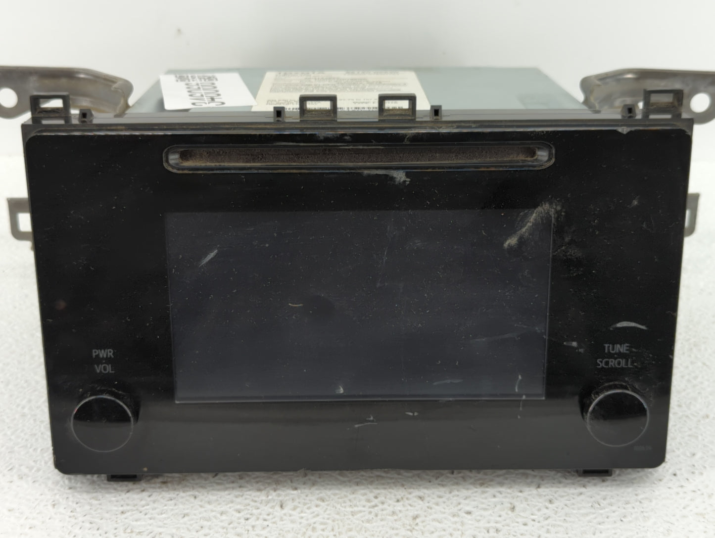 2017-2018 Toyota Corolla Am Fm Cd Player Radio Receiver - Oemusedautoparts1.com