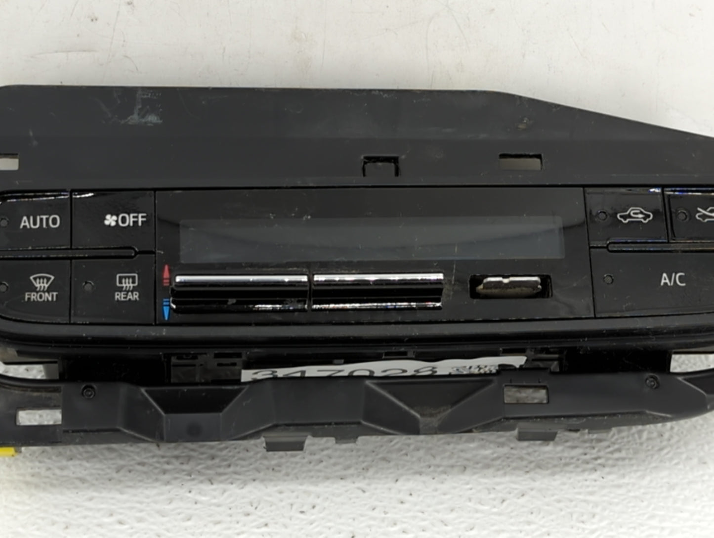 2017-2019 Toyota Corolla Climate Control Module Temperature AC/Heater Replacement P/N:06964 55900-02A30 Fits Fits 2017 2018 