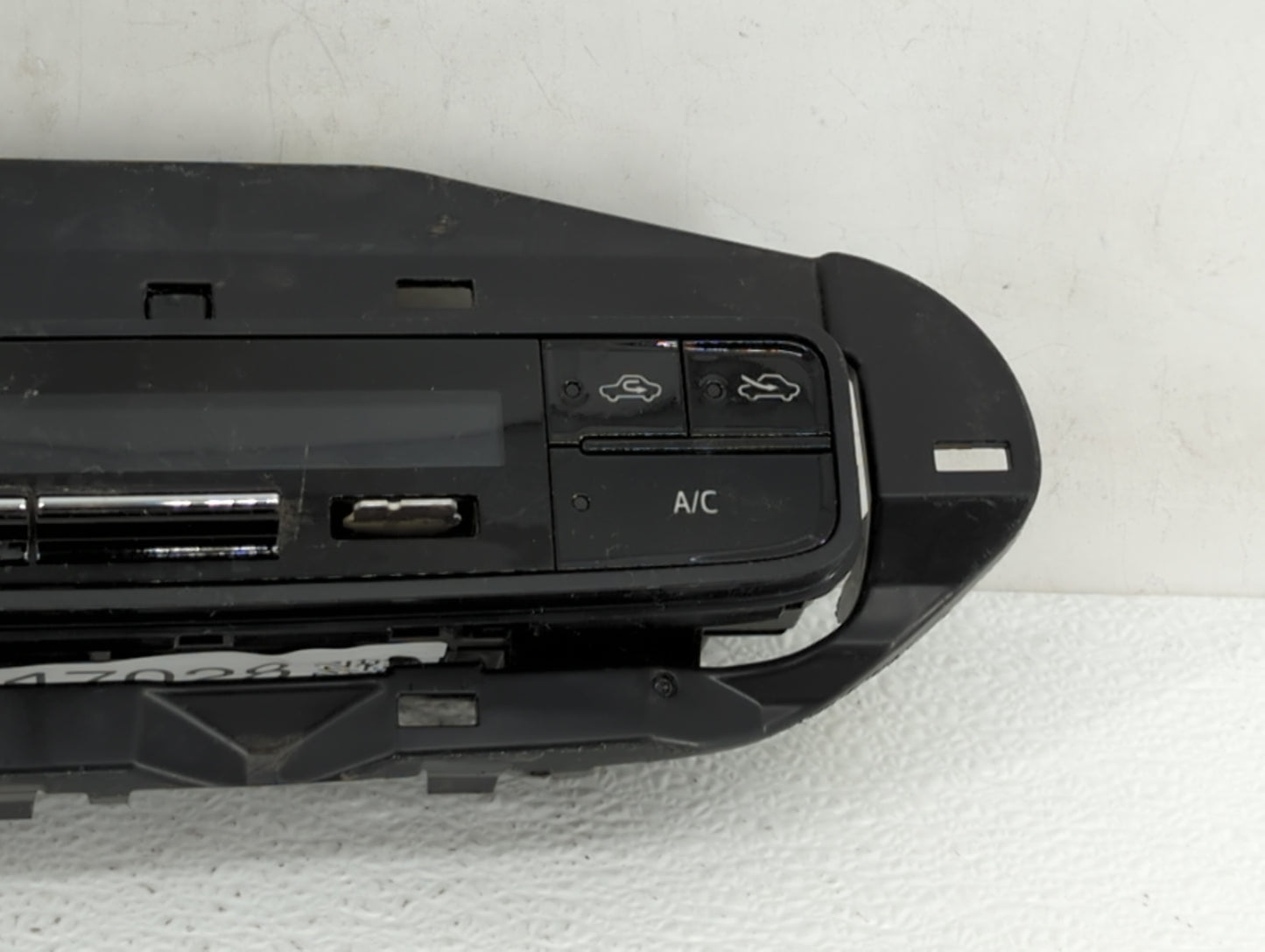 2017-2019 Toyota Corolla Climate Control Module Temperature AC/Heater Replacement P/N:06964 55900-02A30 Fits Fits 2017 2018 