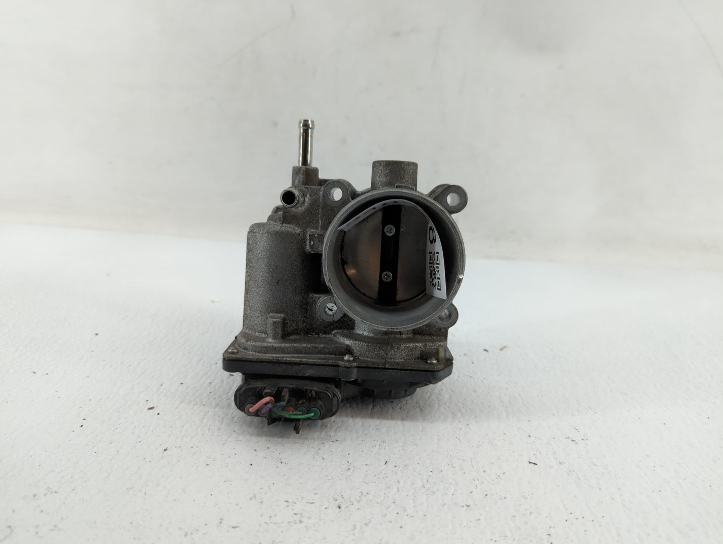 2011-2018 Toyota Corolla Throttle Body P/N:22030-0T080 Fits Fits 2011 2012 2013 2014 2015 2016 2017 2018 OEM Used Auto Parts