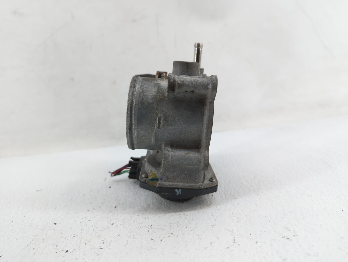 2011-2018 Toyota Corolla Throttle Body P/N:22030-0T080 Fits Fits 2011 2012 2013 2014 2015 2016 2017 2018 OEM Used Auto Parts