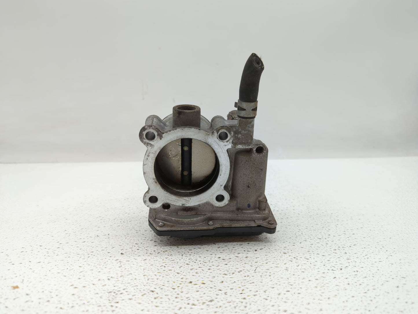 2011-2018 Toyota Corolla Throttle Body P/N:22030-0T080 Fits Fits 2011 2012 2013 2014 2015 2016 2017 2018 OEM Used Auto Parts