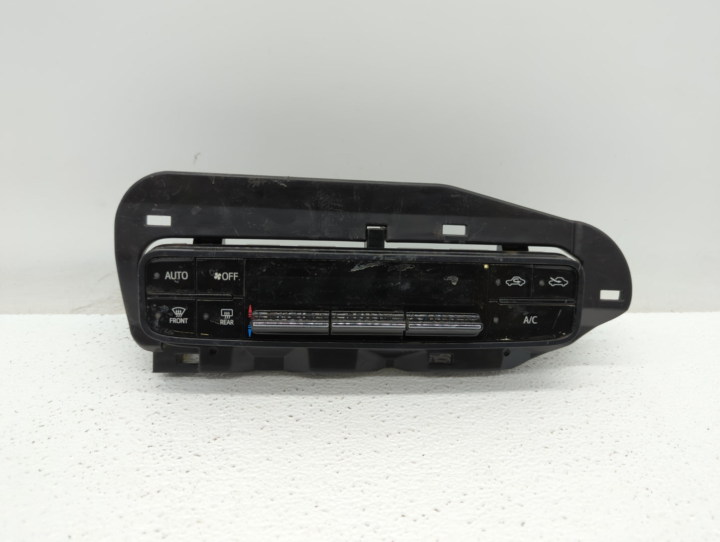 2017-2019 Toyota Corolla Climate Control Module Temperature AC/Heater Replacement P/N:06964 55900-02A30 Fits Fits 2017 2018 