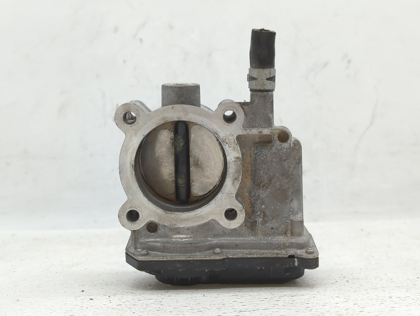 2011-2019 Toyota Corolla Throttle Body P/N:22030-0T080 Fits Fits 2011 2012 2013 2014 2015 2016 2017 2018 2019 OEM Used Auto 