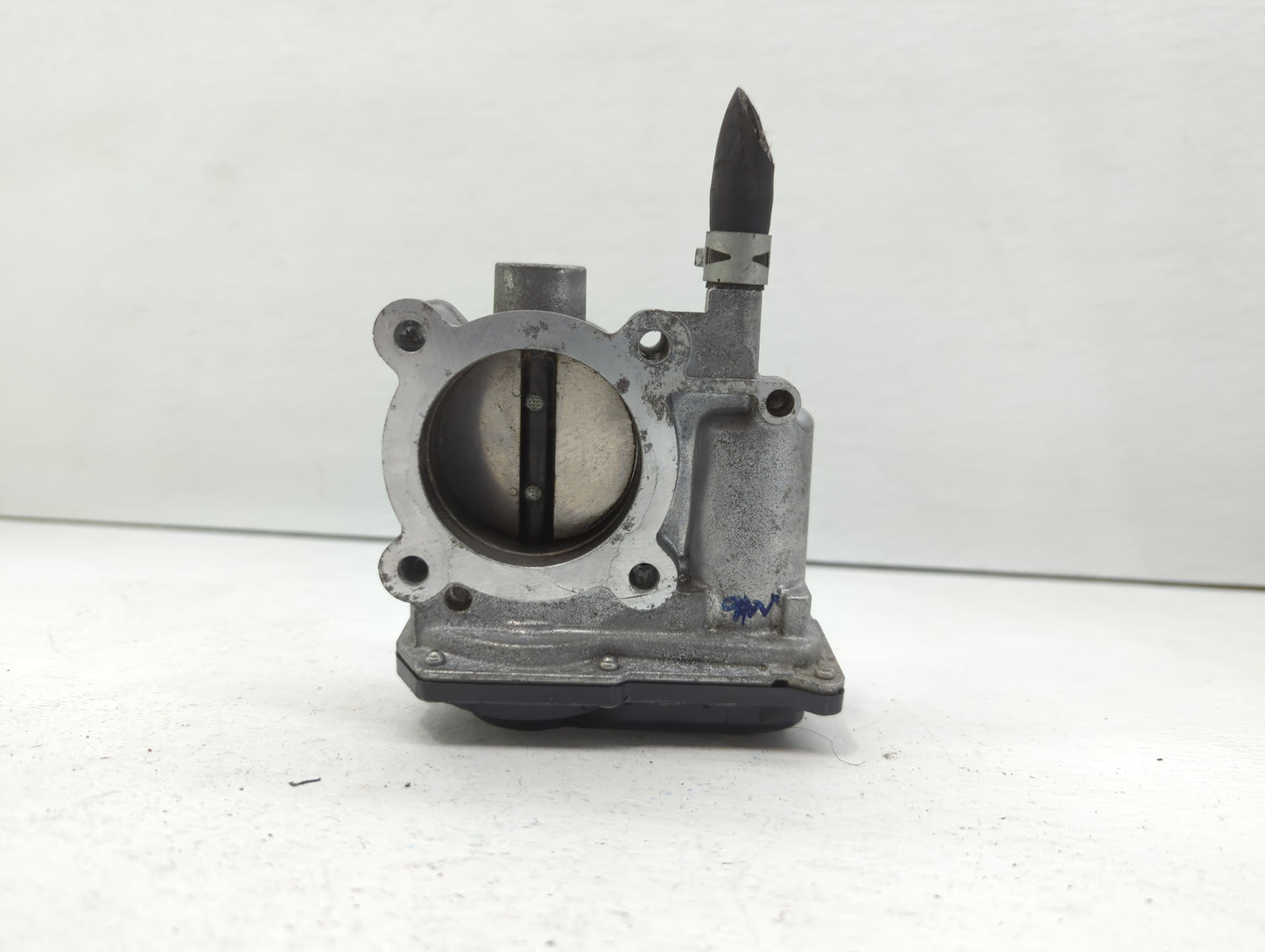 2011-2019 Toyota Corolla Throttle Body P/N:22030-0T080 Fits Fits 2011 2012 2013 2014 2015 2016 2017 2018 2019 OEM Used Auto 