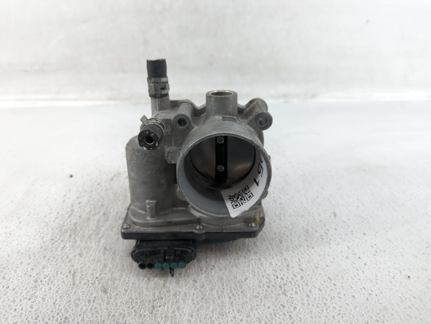 2011-2019 Toyota Corolla Throttle Body P/N:22030-0T080 Fits Fits 2011 2012 2013 2014 2015 2016 2017 2018 2019 OEM Used Auto 