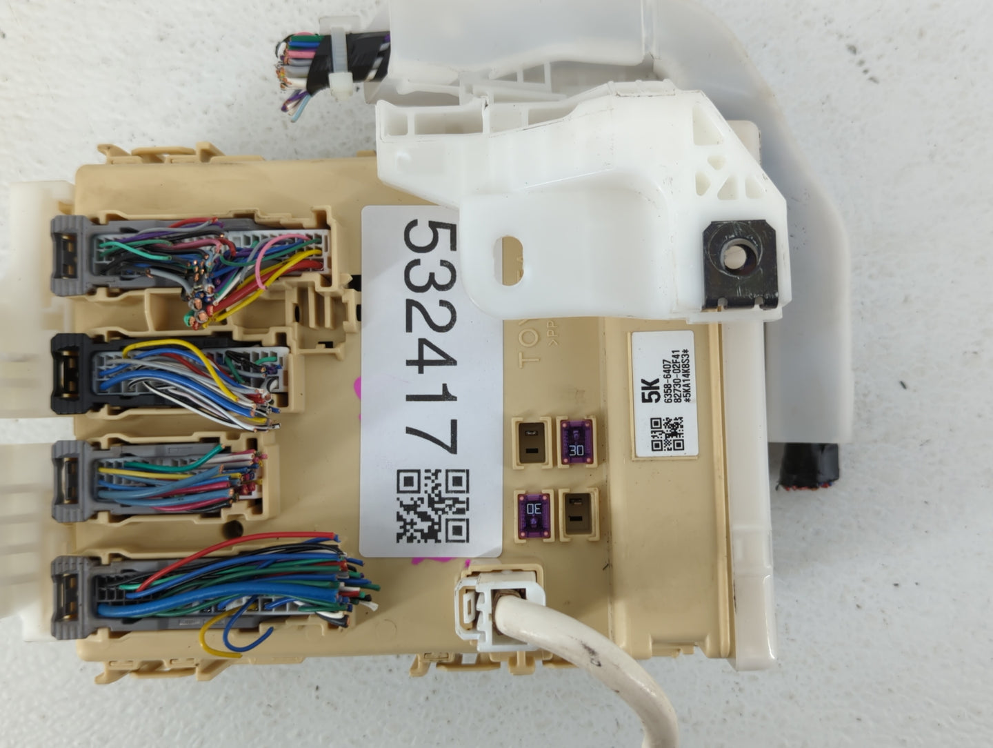 2018 Toyota Corolla Fusebox Fuse Box Panel Relay Module P/N:82730-02F41 82730-02F40, 82730-02G60, 82730-02G61, 82662-02660 F