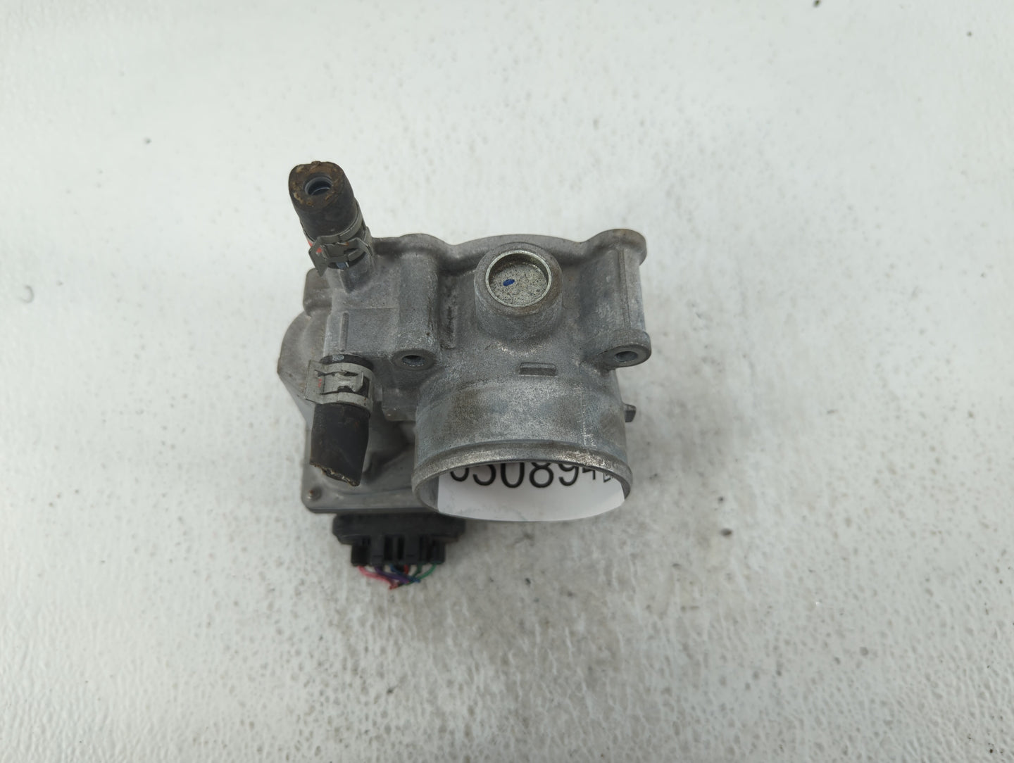 2011-2019 Toyota Corolla Throttle Body P/N:22030-0T080 Fits Fits 2011 2012 2013 2014 2015 2016 2017 2018 2019 OEM Used Auto 