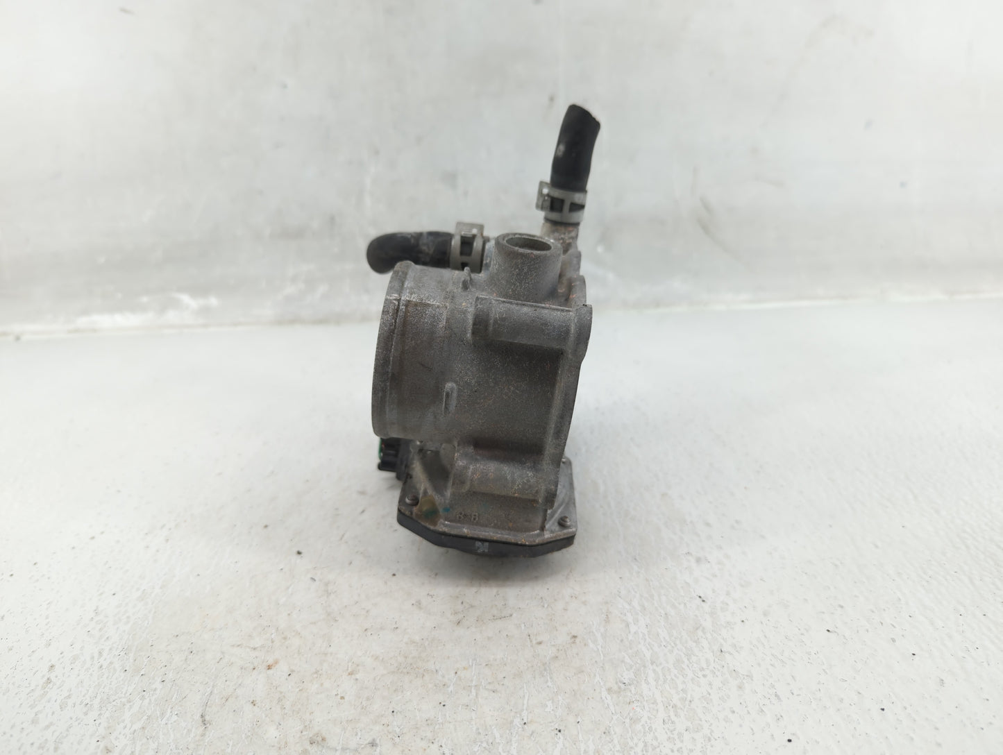 2011-2019 Toyota Corolla Throttle Body P/N:22030-0T080 Fits Fits 2011 2012 2013 2014 2015 2016 2017 2018 2019 OEM Used Auto 