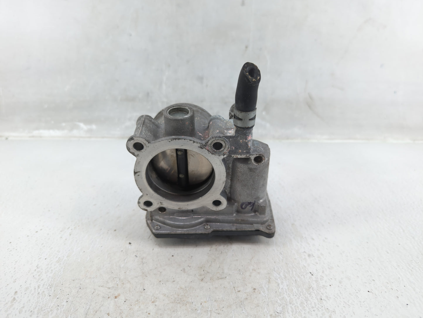 2011-2019 Toyota Corolla Throttle Body P/N:22030-0T080 Fits Fits 2011 2012 2013 2014 2015 2016 2017 2018 2019 OEM Used Auto 