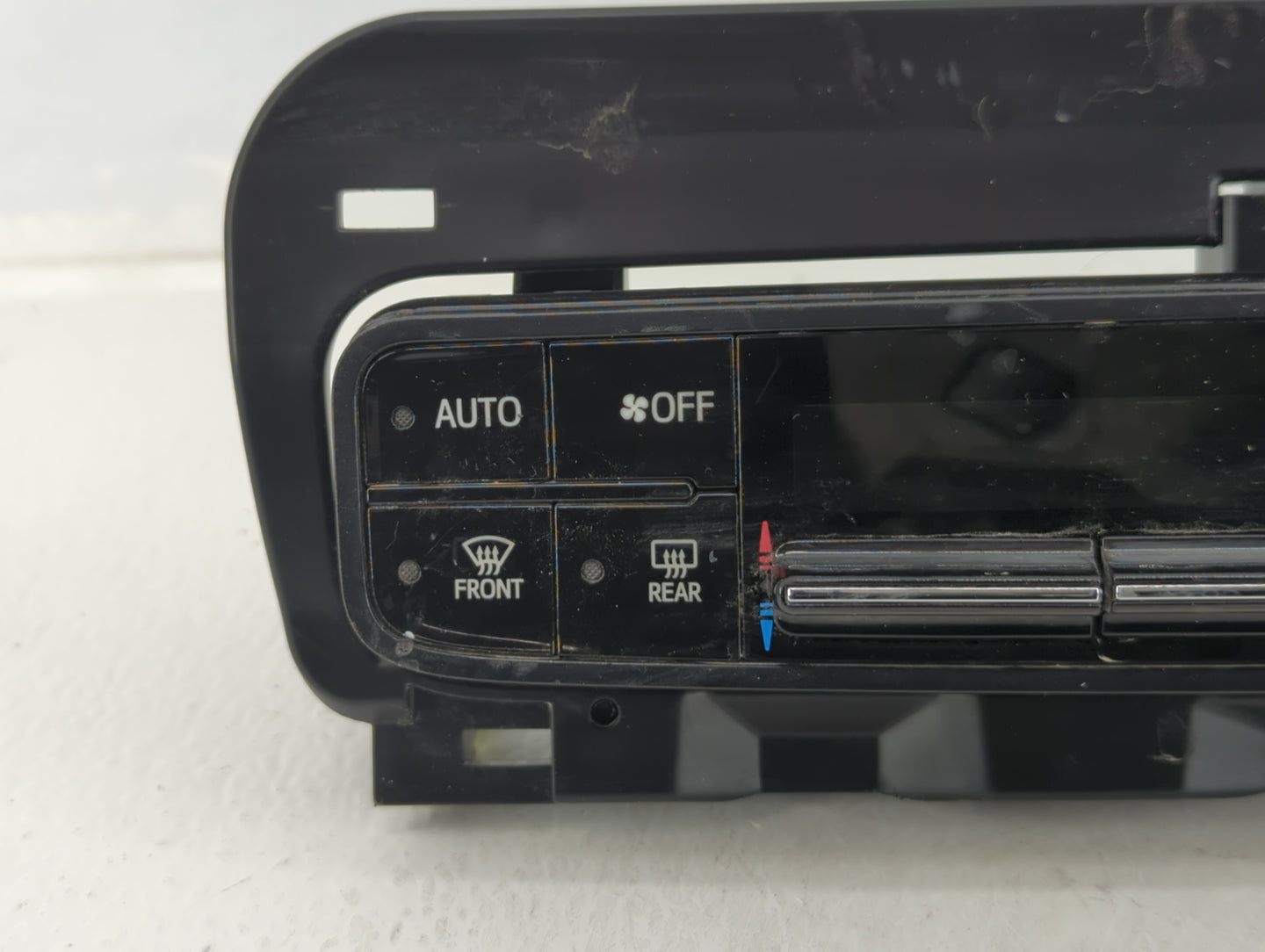 2017-2019 Toyota Corolla Climate Control Module Temperature AC/Heater Replacement P/N:55468-02060 Fits Fits 2017 2018 2019 O