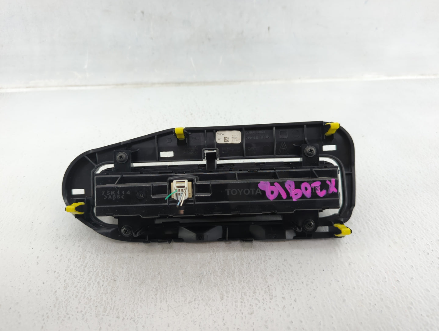 2017-2019 Toyota Corolla Climate Control Module Temperature AC/Heater Replacement P/N:55468-02060 Fits Fits 2017 2018 2019 O