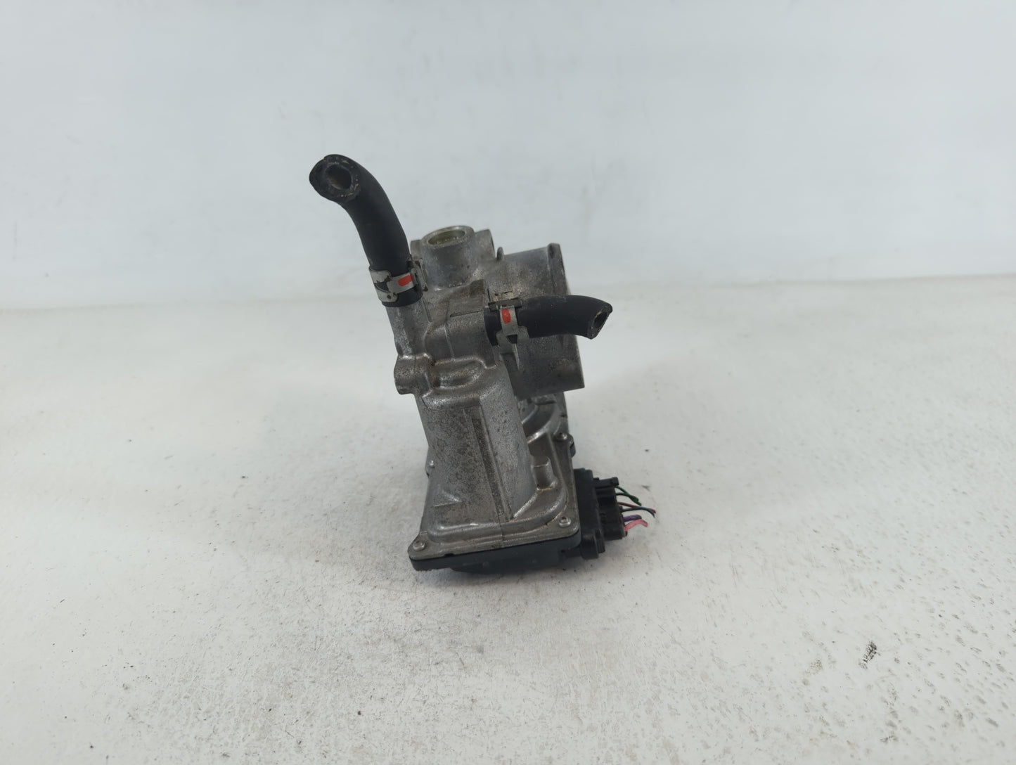 2011-2019 Toyota Corolla Throttle Body P/N:22030-0T080 Fits Fits 2011 2012 2013 2014 2015 2016 2017 2018 2019 OEM Used Auto 