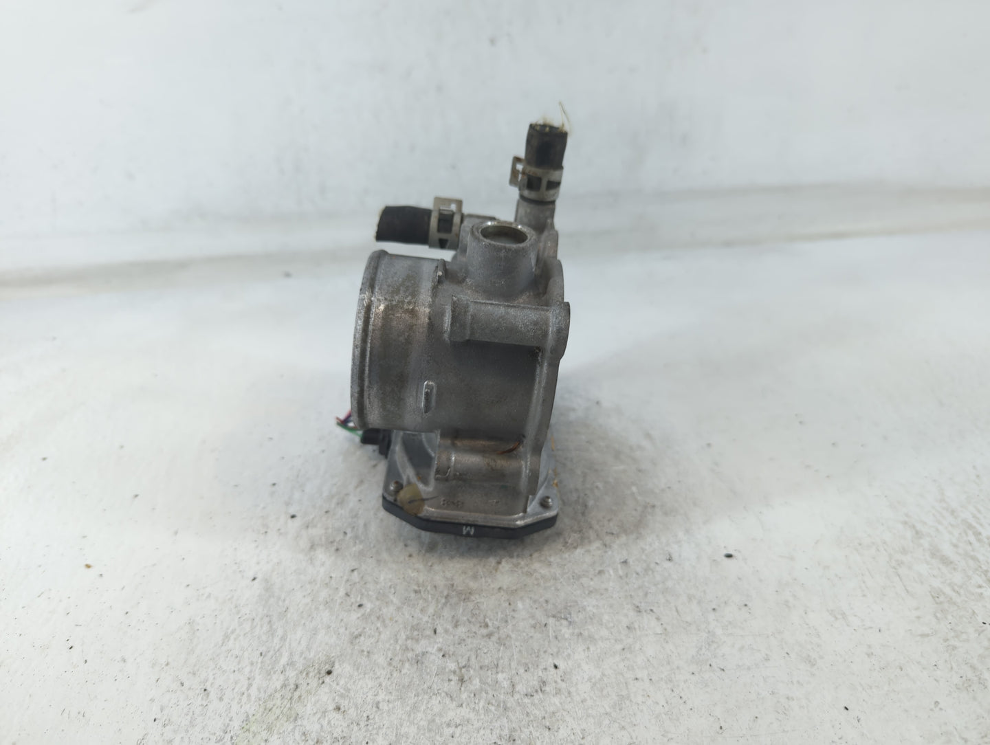 2011-2019 Toyota Corolla Throttle Body P/N:22030-0T080 Fits Fits 2011 2012 2013 2014 2015 2016 2017 2018 2019 OEM Used Auto 