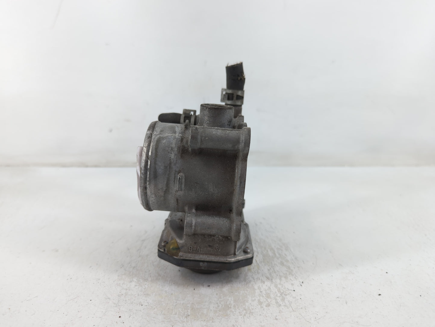 2011-2019 Toyota Corolla Throttle Body P/N:22030-0T080 Fits Fits 2011 2012 2013 2014 2015 2016 2017 2018 2019 OEM Used Auto 