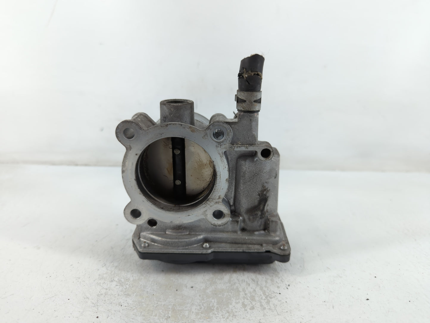 2011-2019 Toyota Corolla Throttle Body P/N:22030-0T080 Fits Fits 2011 2012 2013 2014 2015 2016 2017 2018 2019 OEM Used Auto 