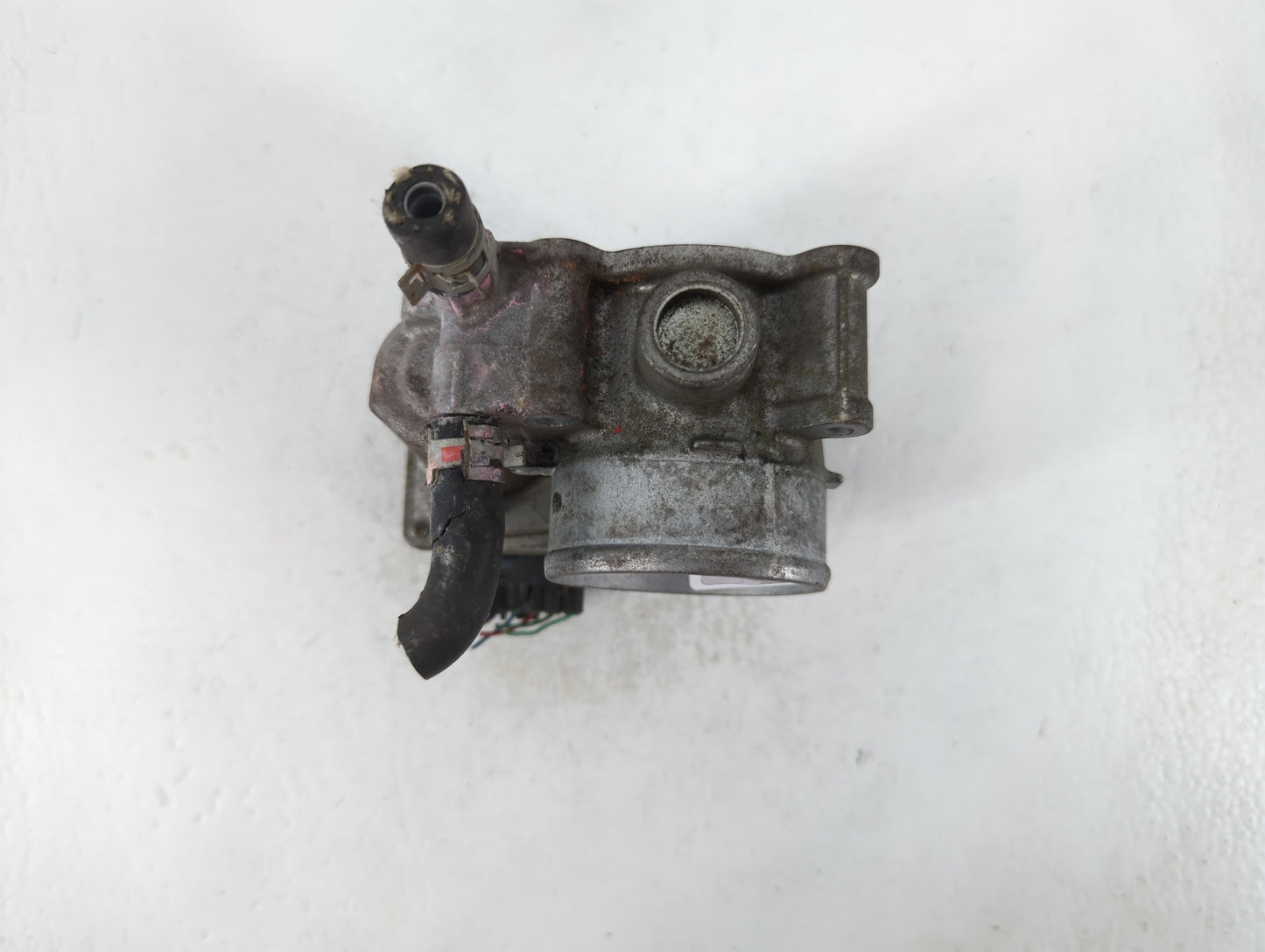 2011-2019 Toyota Corolla Throttle Body P/N:22030-0T080 Fits Fits 2011 2012 2013 2014 2015 2016 2017 2018 2019 OEM Used Auto 