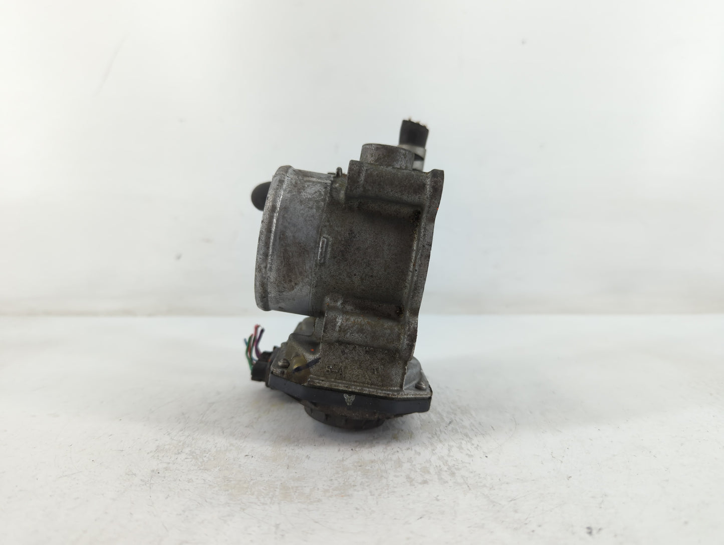 2011-2019 Toyota Corolla Throttle Body P/N:22030-0T080 Fits Fits 2011 2012 2013 2014 2015 2016 2017 2018 2019 OEM Used Auto 