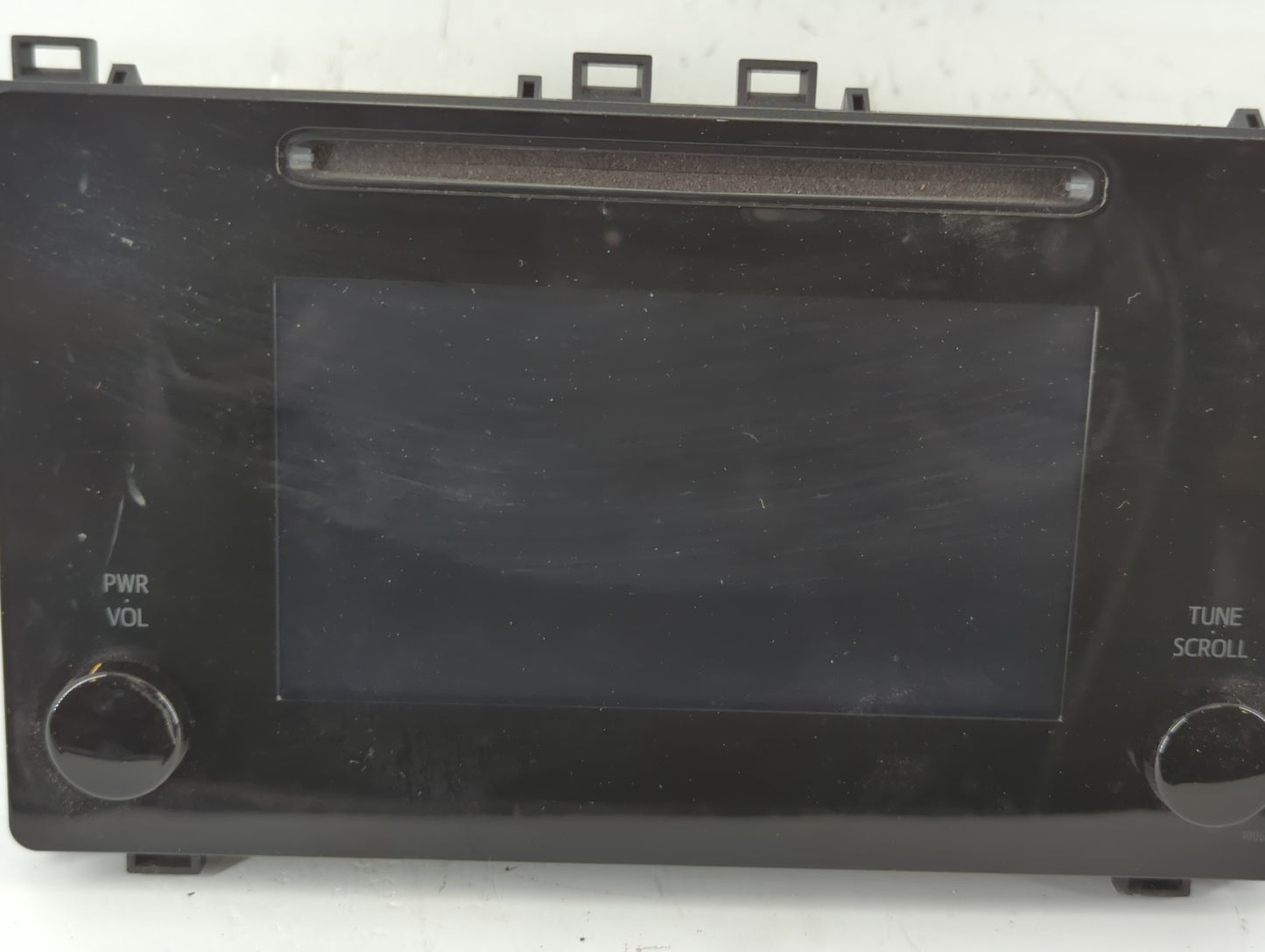 2017-2019 Toyota Corolla Am Fm Cd Player Radio Receiver - Oemusedautoparts1.com