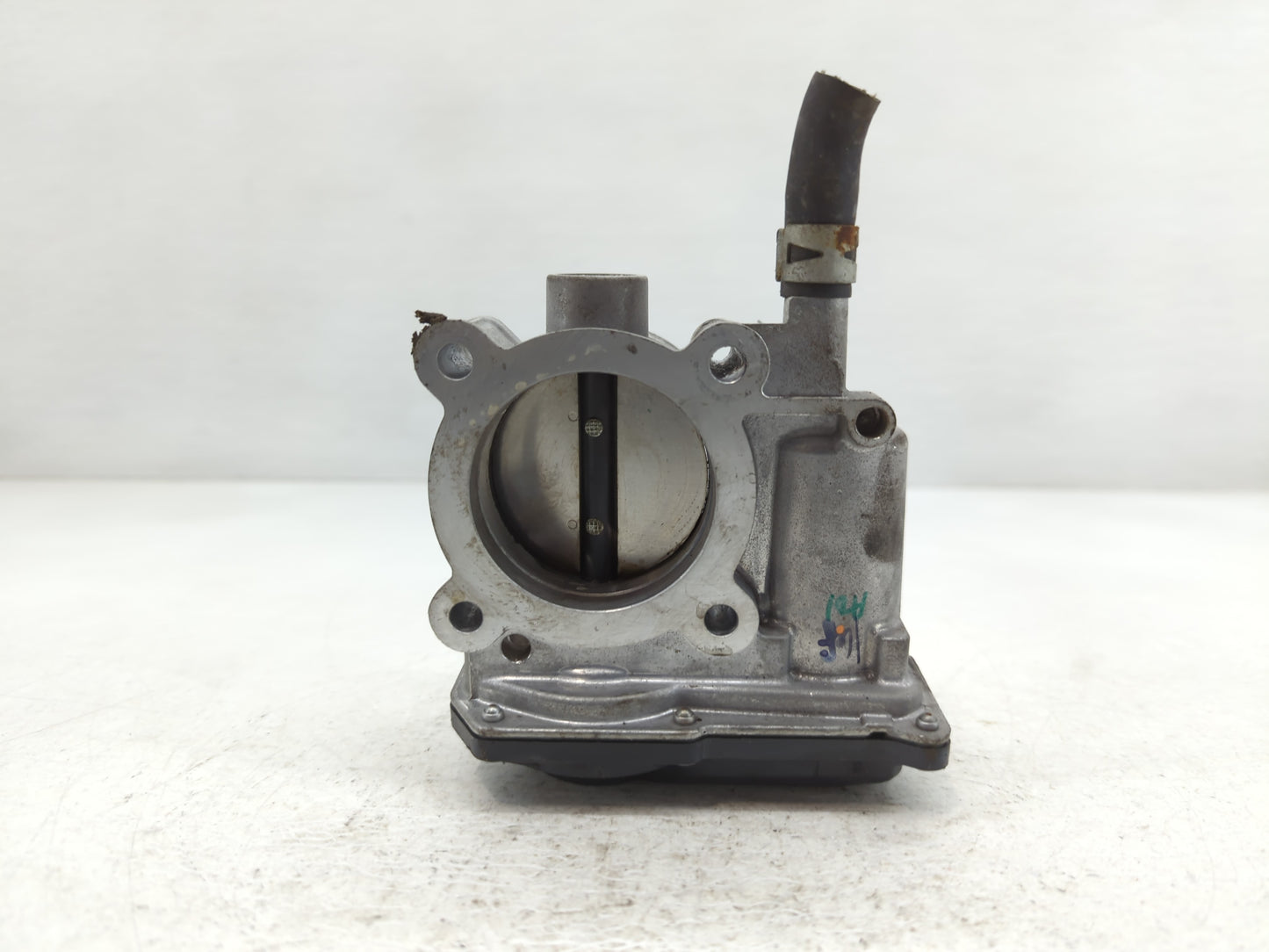 2011-2019 Toyota Corolla Throttle Body P/N:22030-0T080 Fits Fits 2011 2012 2013 2014 2015 2016 2017 2018 2019 OEM Used Auto 