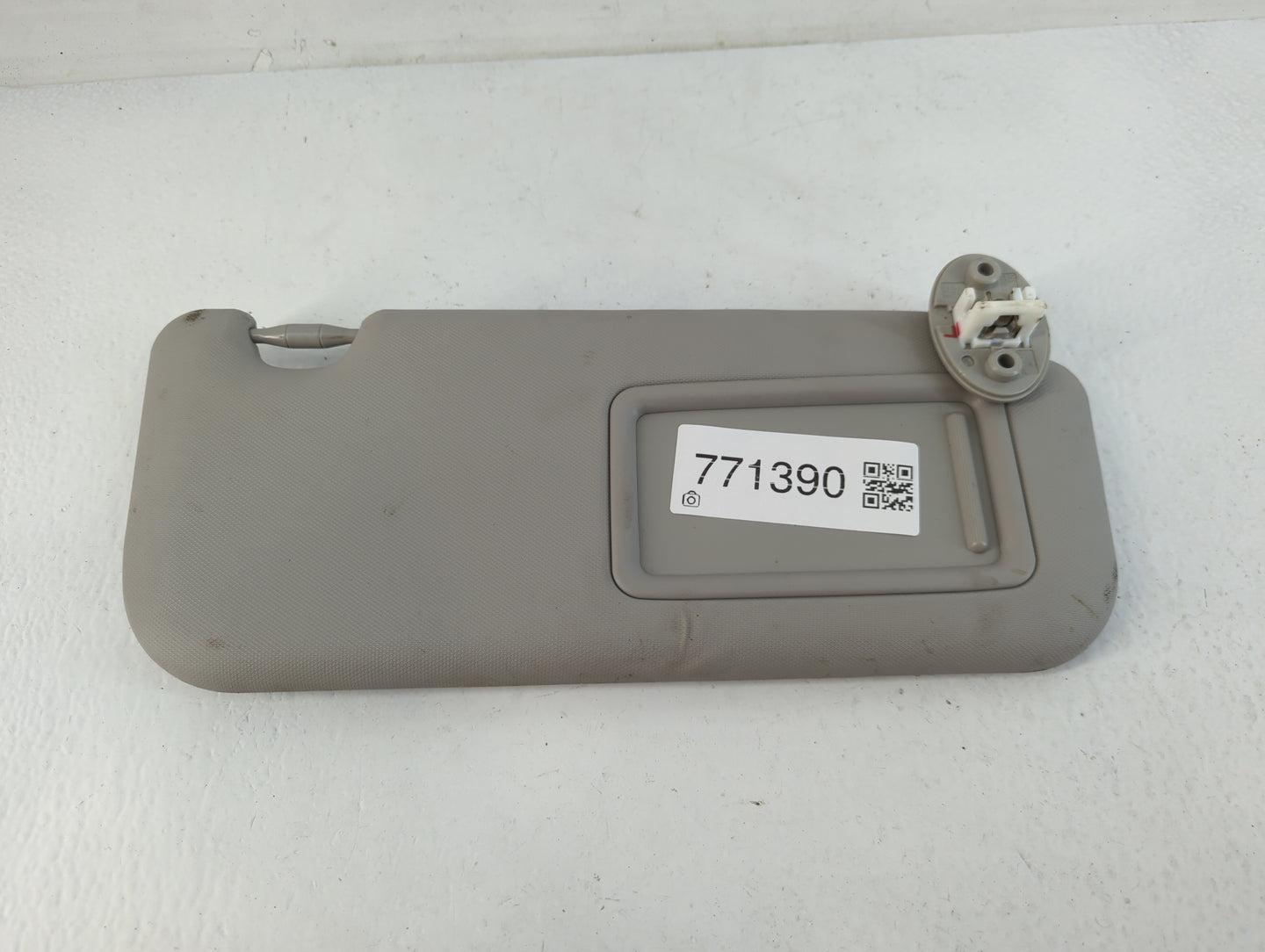 2017-2019 Toyota Corolla Sun Visor Shade Replacement Passenger Right Mirror Fits Fits 2017 2018 2019 OEM Used Auto Parts - O