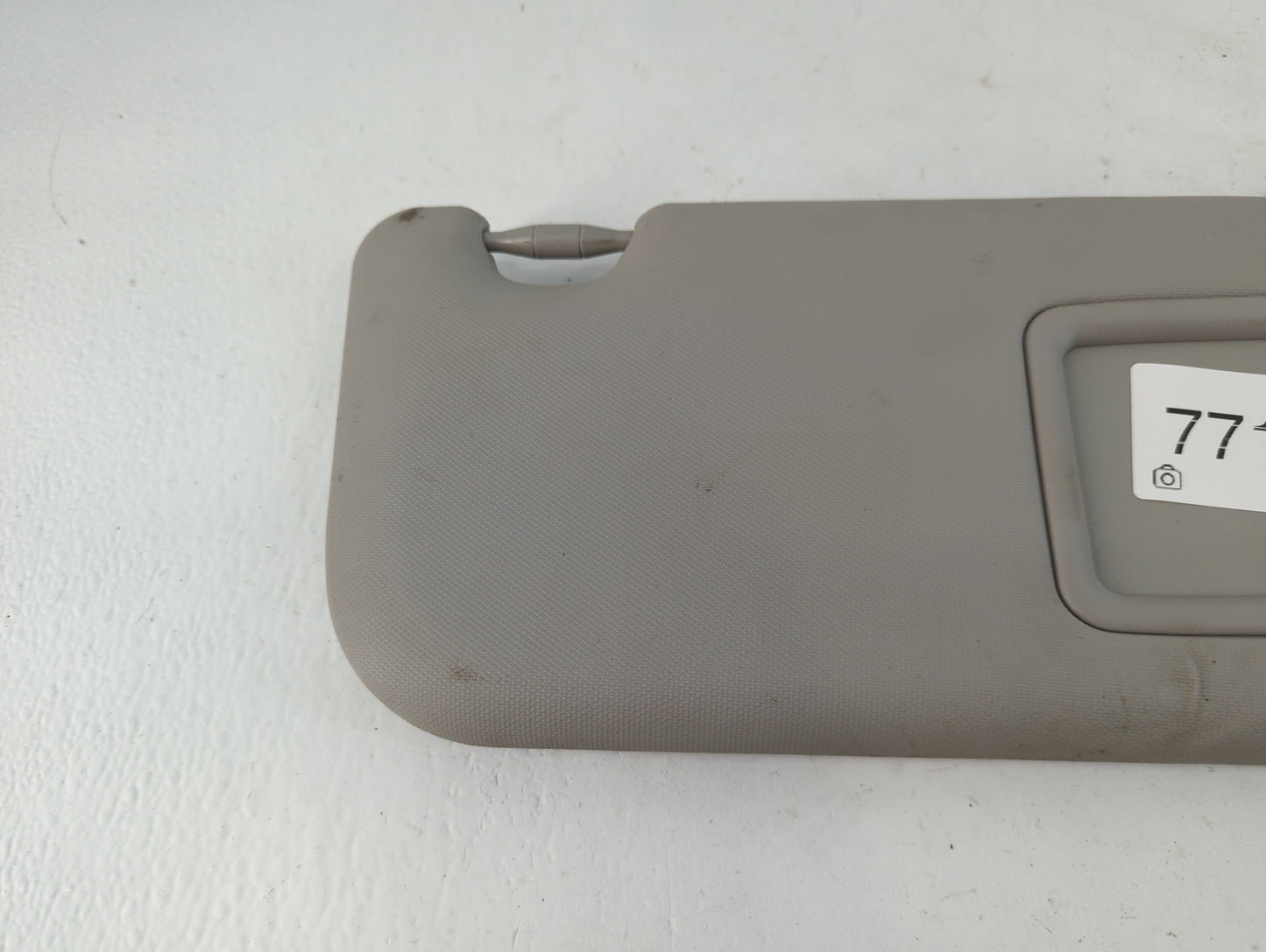 2017-2019 Toyota Corolla Sun Visor Shade Replacement Passenger Right Mirror Fits Fits 2017 2018 2019 OEM Used Auto Parts - O