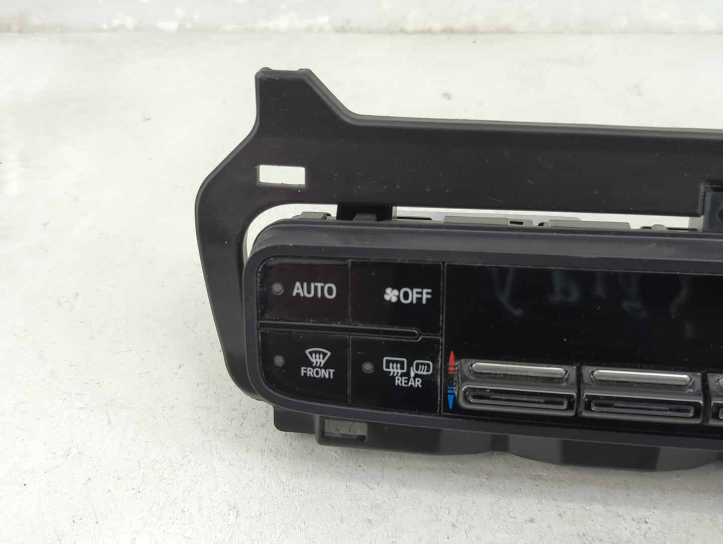 2017-2018 Toyota Corolla Im Climate Control Module Temperature AC/Heater Replacement P/N:55468-12040 Fits Fits 2016 2017 201