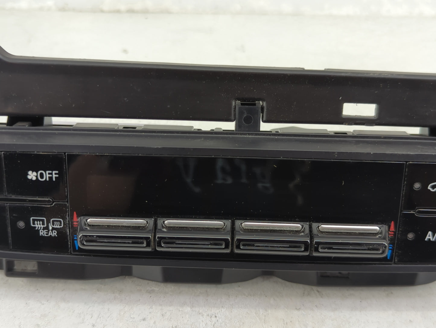2017-2018 Toyota Corolla Im Climate Control Module Temperature AC/Heater Replacement P/N:55468-12040 Fits Fits 2016 2017 201