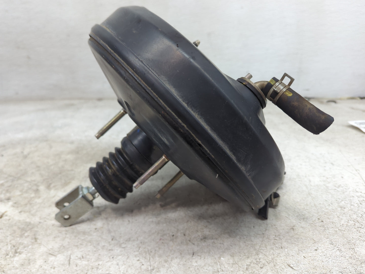 Toyota Corolla Im Power Brake Booster Oem - Oemusedautoparts1.com