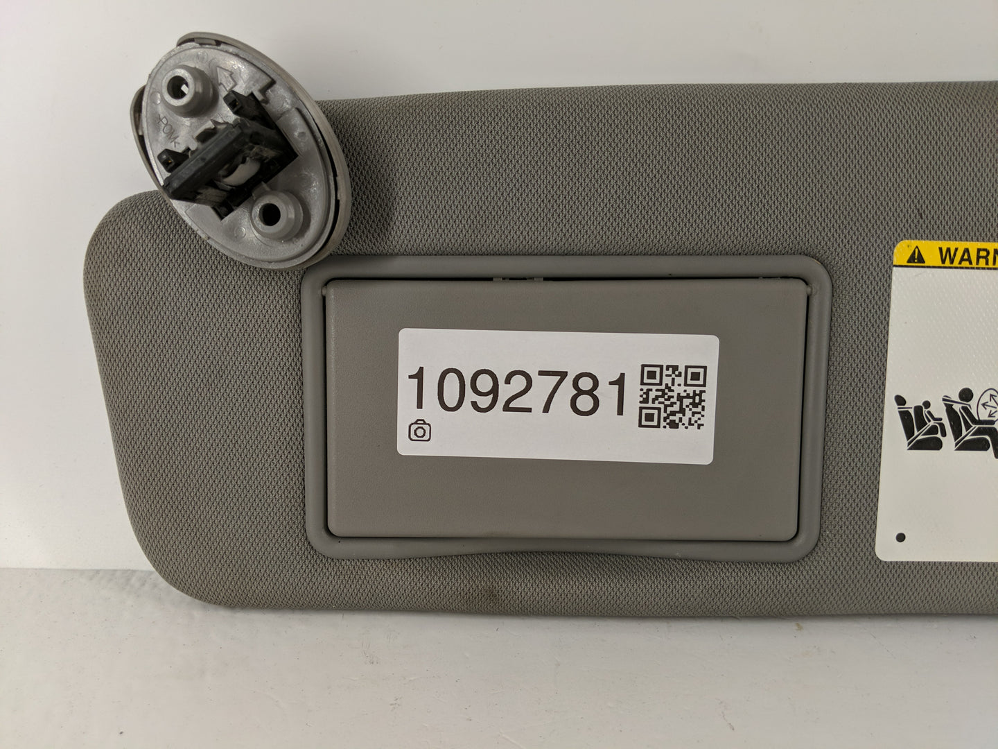 2014-2019 Toyota Highlander Sun Visor Shade Replacement Driver Left Mirror Fits Fits 2014 2015 2016 2017 2018 2019 OEM Used 