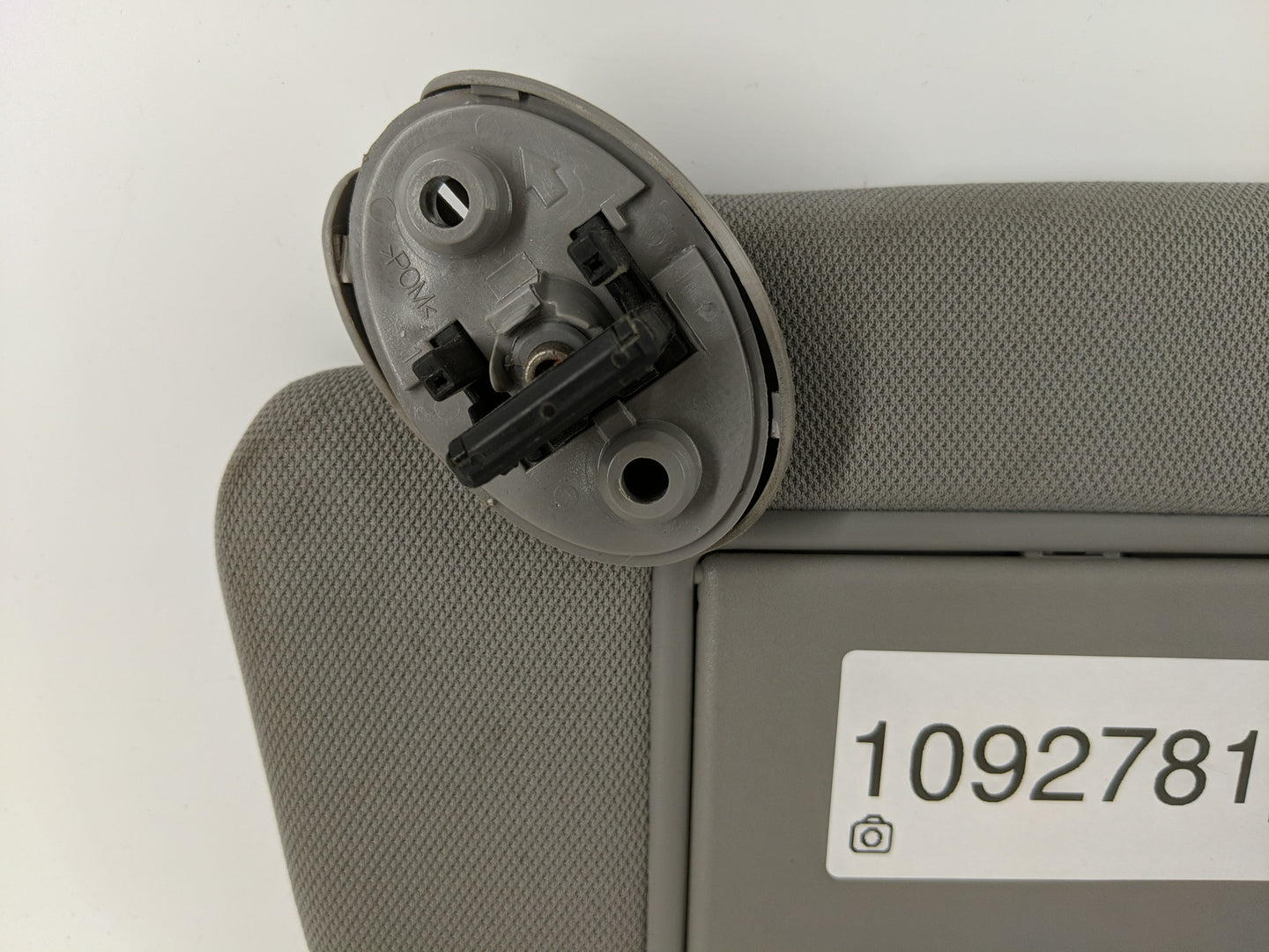 2014-2019 Toyota Highlander Sun Visor Shade Replacement Driver Left Mirror Fits Fits 2014 2015 2016 2017 2018 2019 OEM Used 