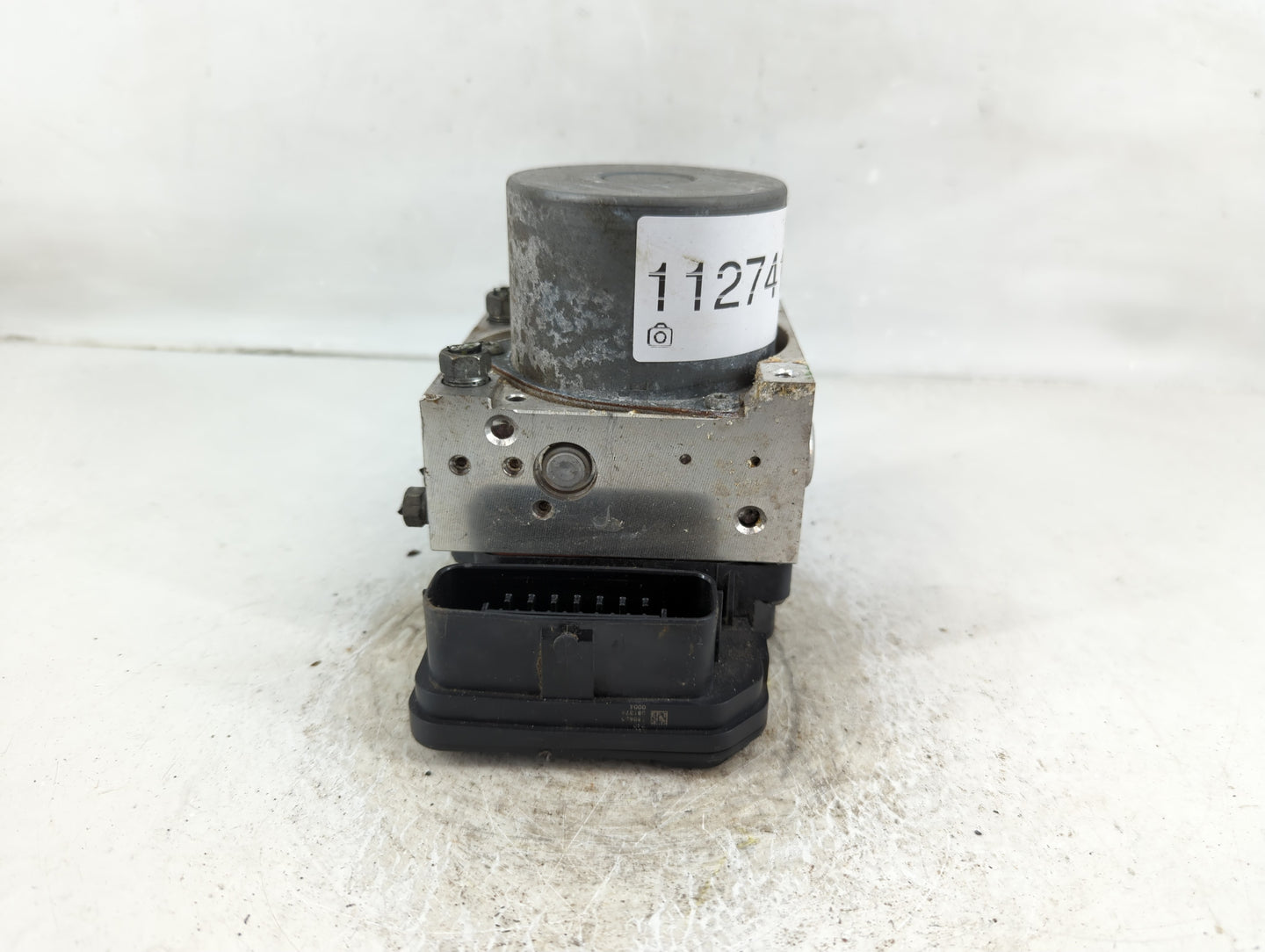2017-2019 Toyota Highlander ABS Pump Control Module Replacement P/N:89541-0E100 Fits Fits 2017 2018 2019 OEM Used Auto Parts