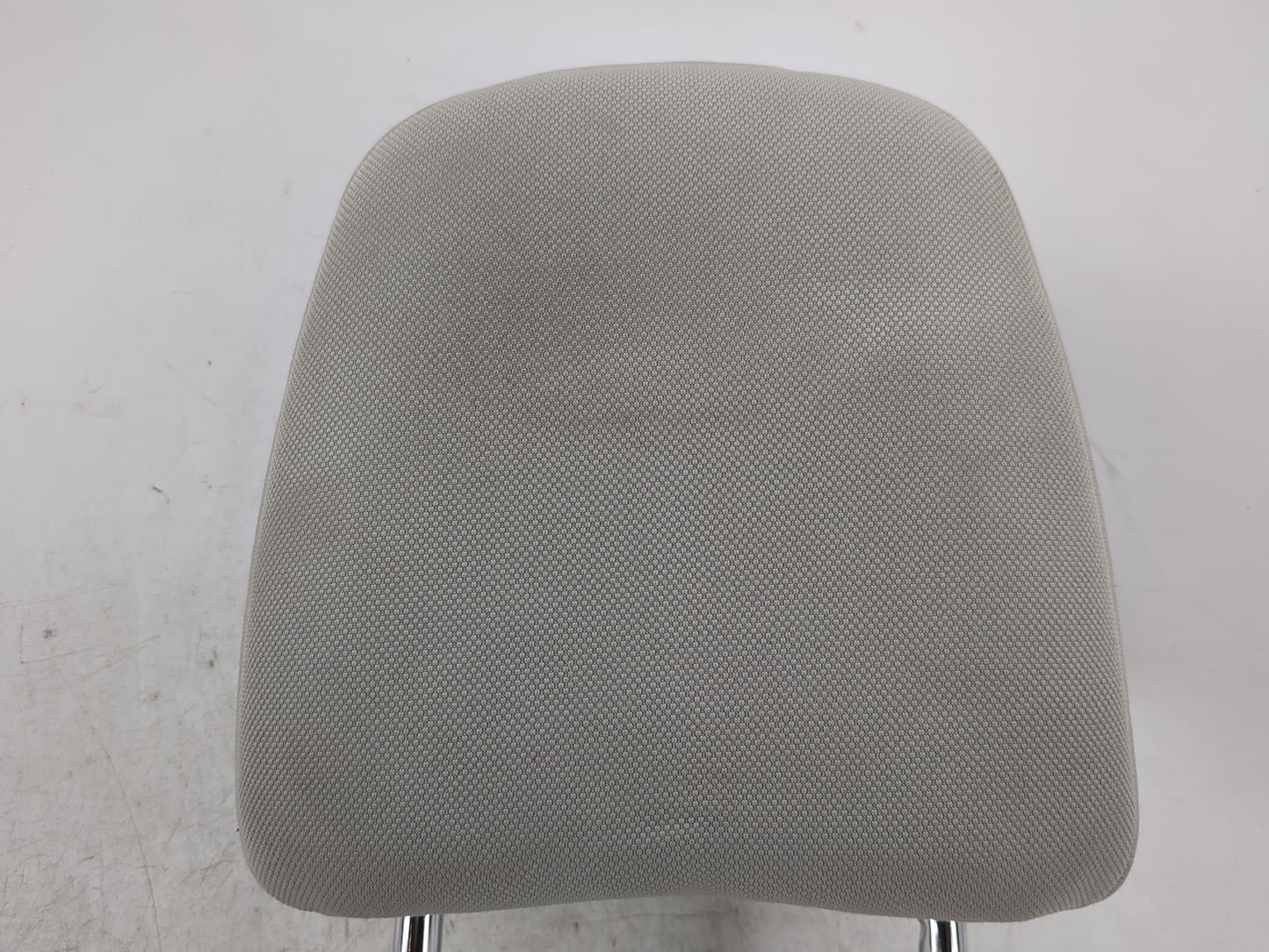 2017-2019 Toyota Highlander Headrest Head Rest Front Driver Passenger Seat Fits Fits 2017 2018 2019 OEM Used Auto Parts - Oe